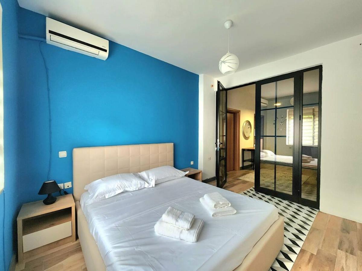 Turqoise Flat In City Center With 24H Self Check In Tirana Buitenkant foto