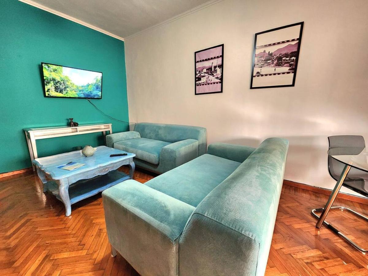 Turqoise Flat In City Center With 24H Self Check In Tirana Buitenkant foto