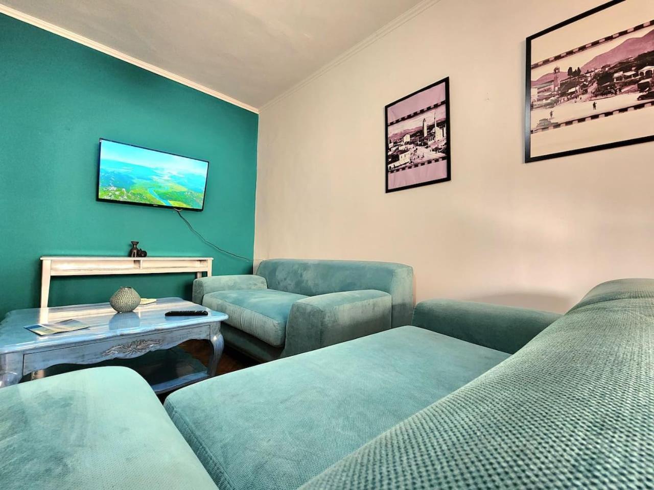 Turqoise Flat In City Center With 24H Self Check In Tirana Buitenkant foto